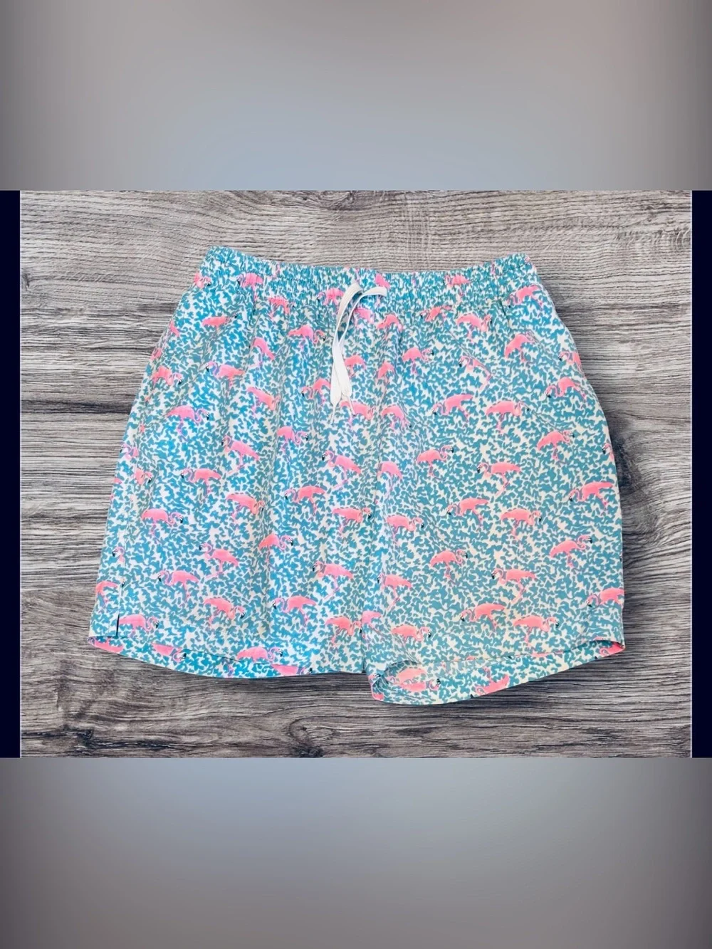Chubbies The Domingos Are For Flamingos 7” Classic Swim Trunk Size Medium